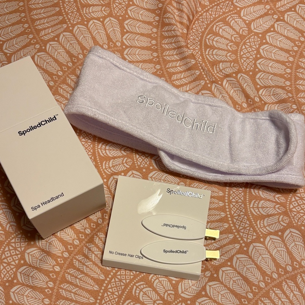 Two Spoiled child White Spa Headbands, pocket styling brush and hair clips